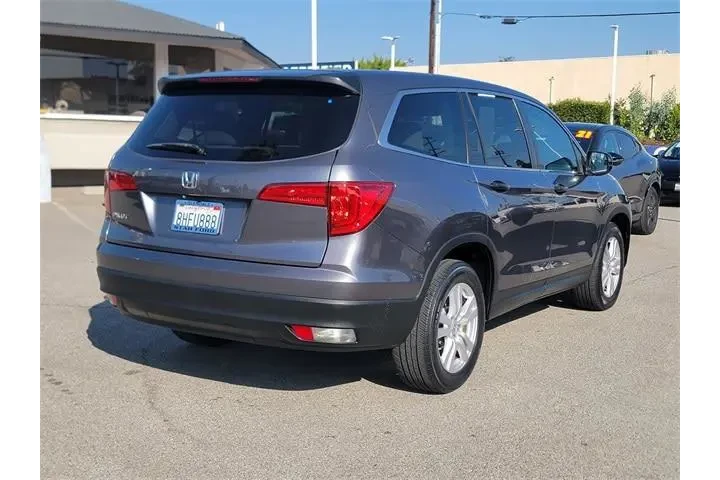 $15488 : Honda Pilot 2016 LX 4dr SUV image 4