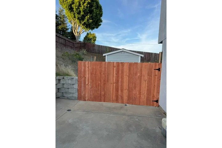 Prado's General Construction image 5