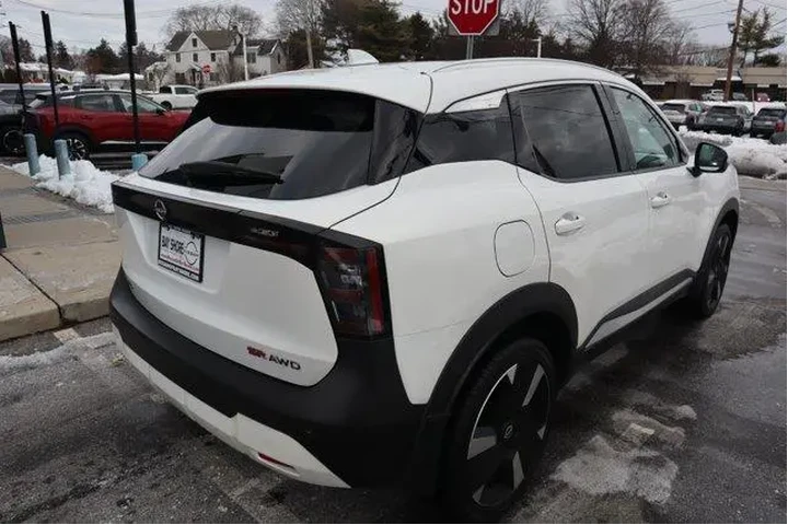 $21246 : Nissan Kicks 2025 AWD SR 4dr image 6
