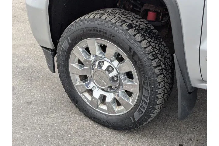 $39996 : GMC Sierra 2500HD 2018 4x4 D image 10