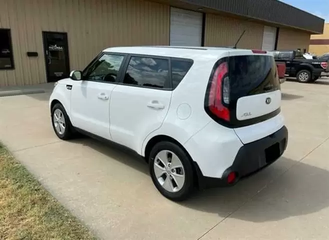 $5000 : Kia Soul Base 2015 image 3