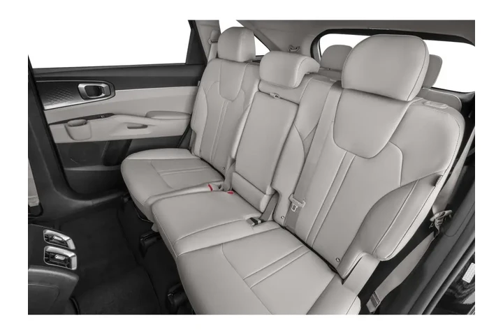 $31999 : 2024 Sorento S image 9