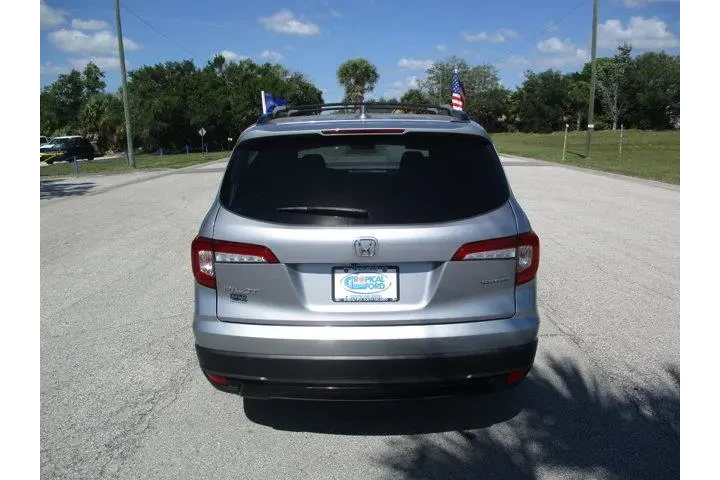 $28495 : Honda Pilot 2022 SE 4dr SUV image 6