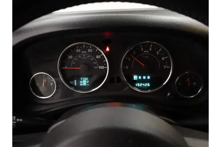 $11995 : Jeep Wrangler Unlimited 2013 image 10