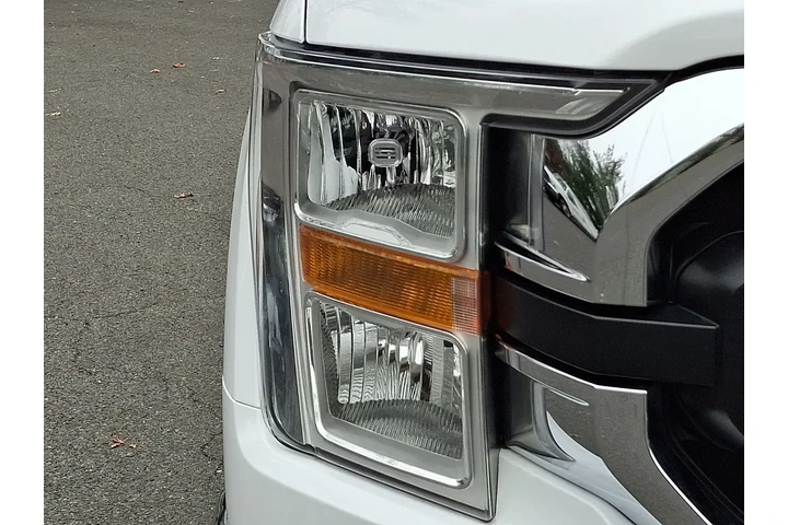 $31500 : Ford F-150 2021 4x4 XL 4dr S image 10