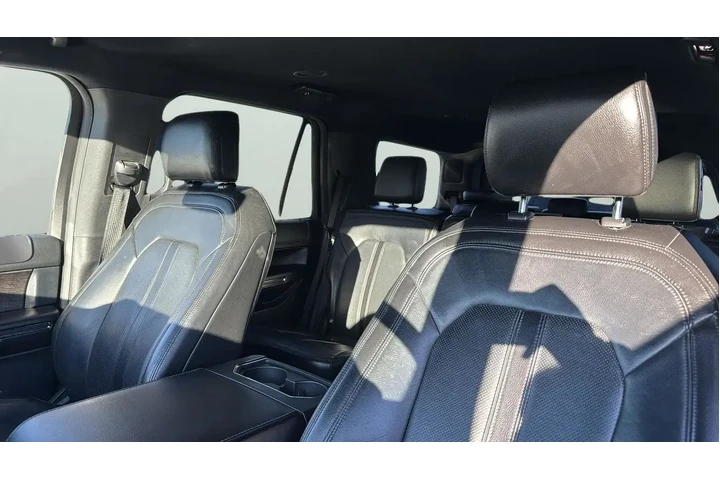 $15948 : Ford Expedition 2018 4x2 Lim image 10