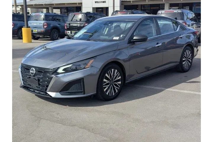$19999 : Nissan Altima 2024 2.5 SV 4d image 5