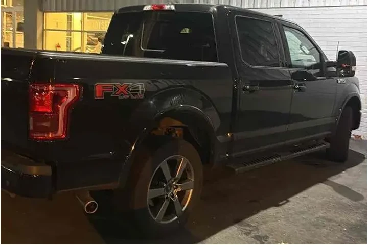 $29000 : Ford F-150 2017 4x4 Lariat 4 image 3