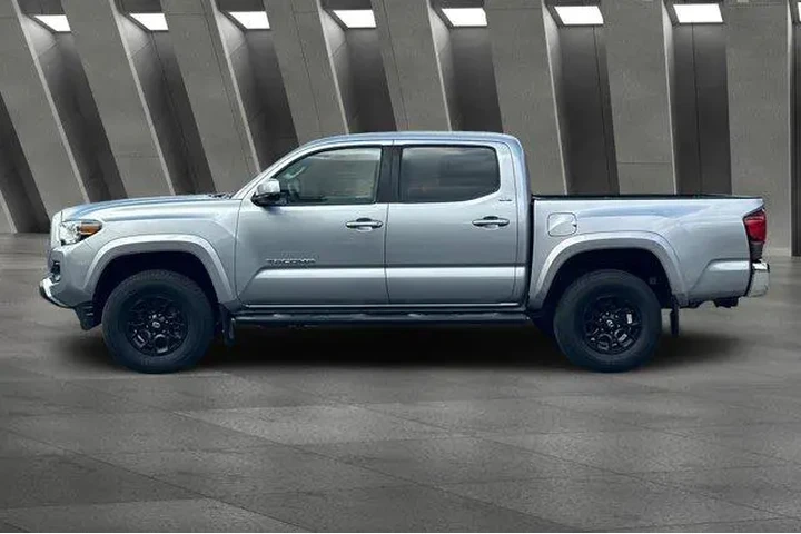 $32900 : Toyota Tacoma 2019 4x4 TRD P image 8