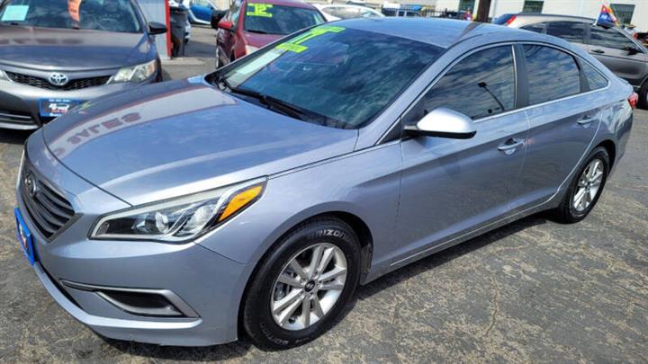 $11995 : 2017 Sonata SE image 7