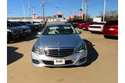 $12911 : Mercedes-Benz E-Class 2016 E thumbnail