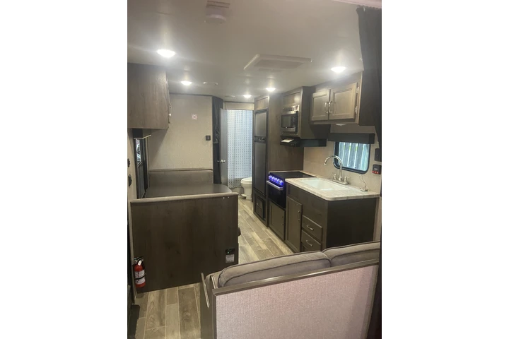 $1400 : Tráiler nuevo image 6