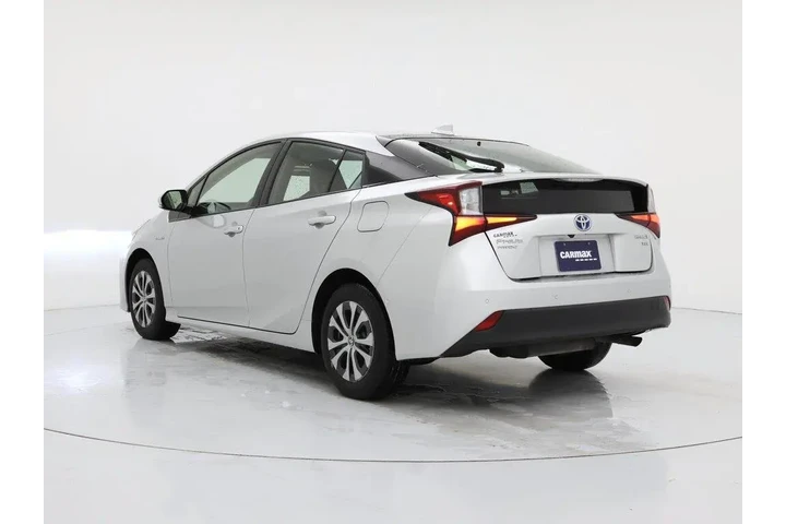 $27998 : Toyota Prius 2020 AWD XLE AW image 2