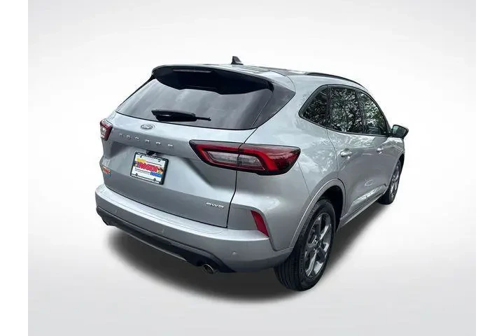 $26901 : Ford Escape 2023 AWD ST-Line image 5