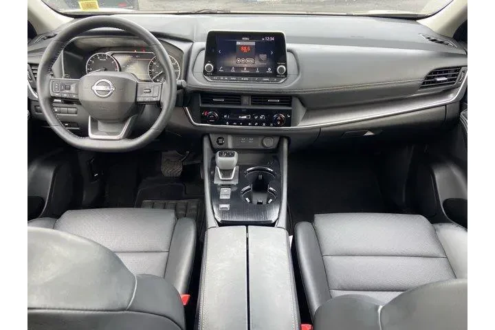 $20987 : Nissan Rogue 2025 SV 4dr Cro image 10