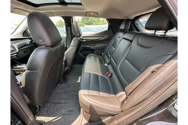 2023 CHEVROLET BOLT EUV PREMI image 3