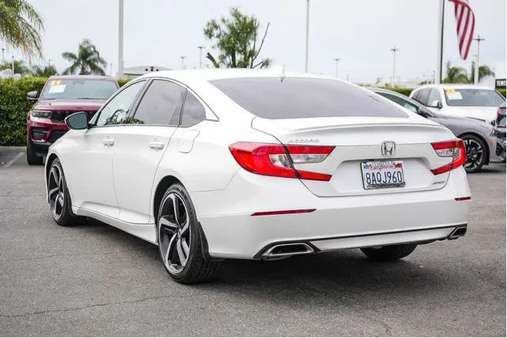 $16500 : Honda Accord 2018 Sport 4dr image 8