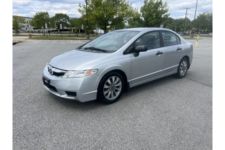 $7500 : 2010 Civic VP image 3