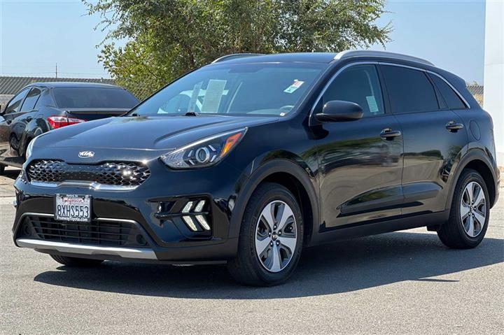 $21100 : Niro LX image 10