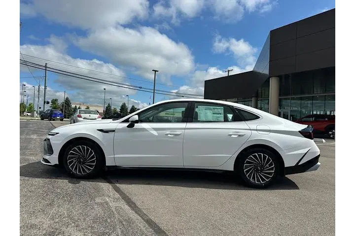$28143 : Hyundai SONATA Hybrid 2024 S image 2