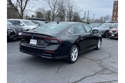 $21550 : Honda Accord 2024 LX 4dr Sed thumbnail