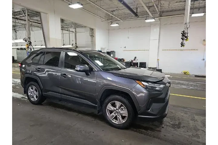 $28999 : Toyota RAV4 2025 XLE 4dr SUV image 4