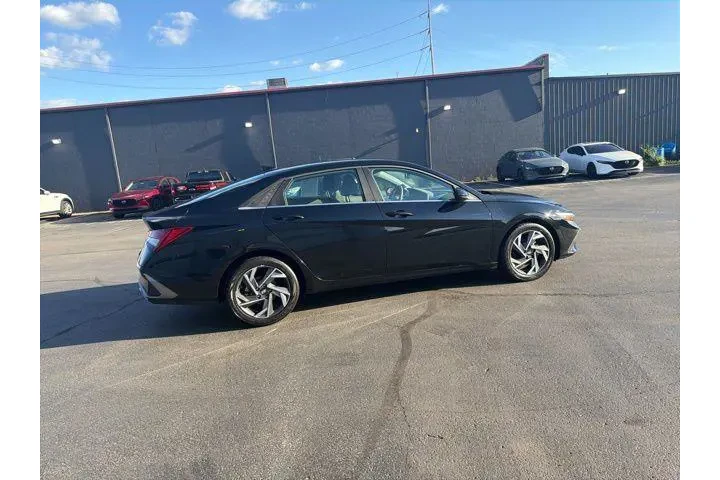 $24980 : Hyundai ELANTRA 2025 SEL Con image 5