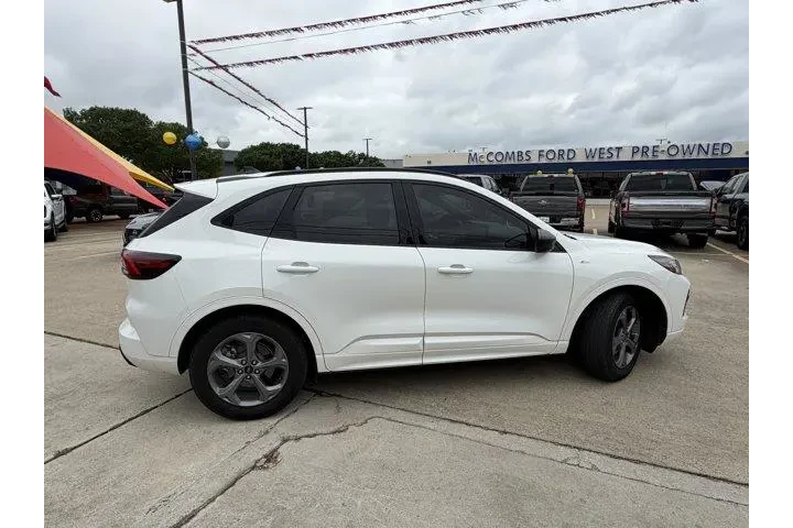 $21548 : Ford Escape 2024 ST-Line 4dr image 5