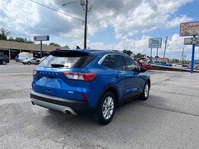 $13900 : 2020 Escape SE image 6