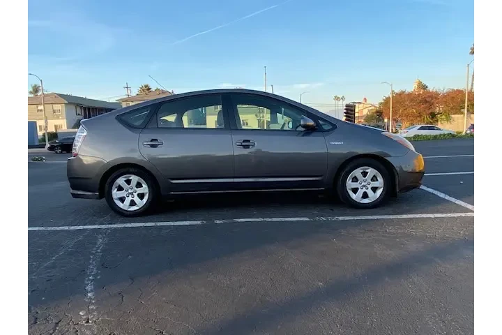 $5500 : 2008 Toyota Prius hybrid image 9