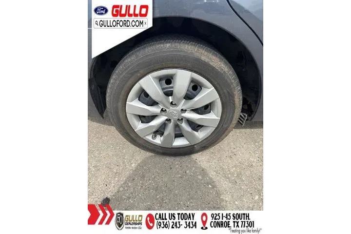 $12991 : Toyota Corolla 2015 S 4dr Se image 9