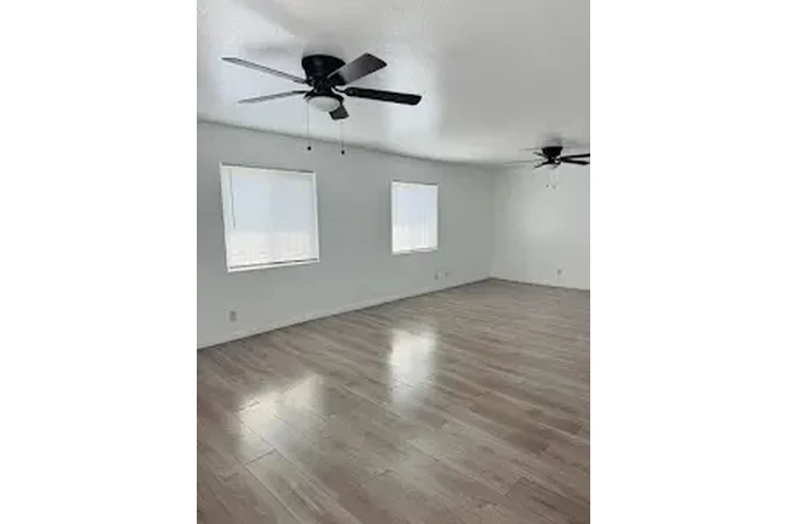 APARTAMENTO BONITO EN L.A. image 4