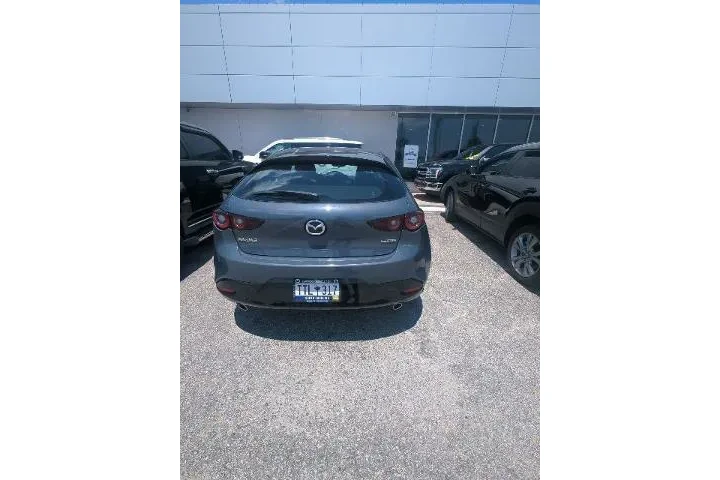 $24092 : Mazda Mazda3 Hatchback 2022 image 4