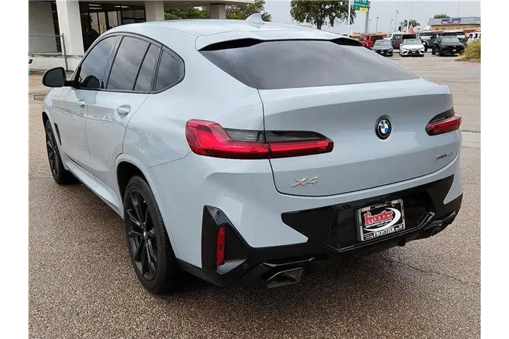 $38995 : BMW X4 2023 AWD xDrive30i 4d image 3