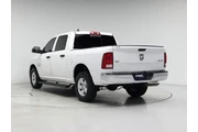 $27998 : Ram 1500 Classic 2023 4x4 SL thumbnail
