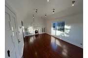 $2300 : YOUR DREAM HOME AWAITS!! thumbnail