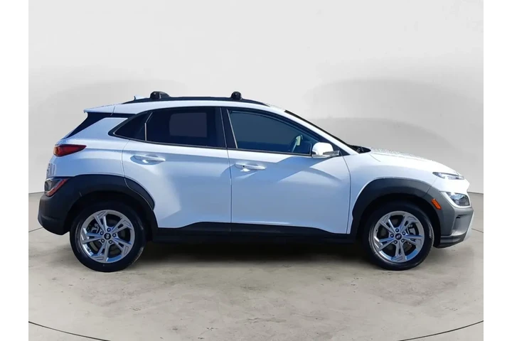 $20867 : Hyundai KONA 2023 AWD SEL 4d image 7