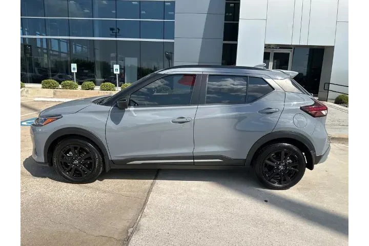 $20995 : Nissan Kicks 2024 SR 4dr Cro image 8