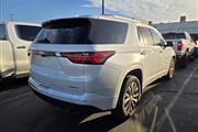 $38255 : Pre-Owned 2022 Traverse Premi thumbnail