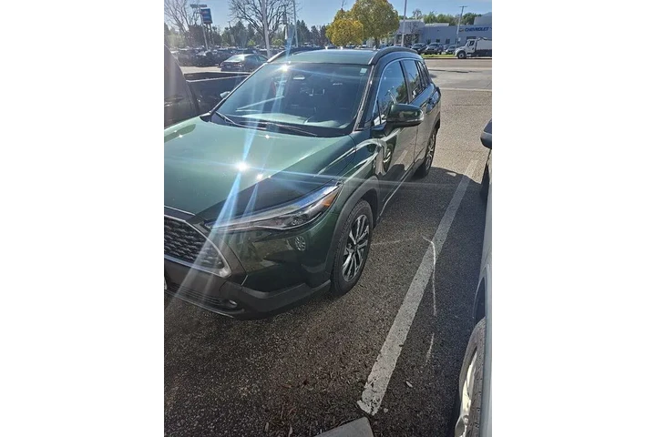 $27842 : Toyota Corolla Cross 2023 AW image 1