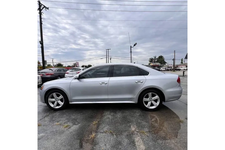 $9500 : 2015 Passat 1.8T Limited Edit image 10