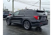 $33845 : Ford Explorer 2023 AWD XLT 4 thumbnail