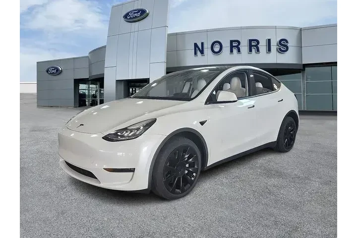 $32688 : Tesla Model Y 2023 AWD Long image 2
