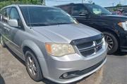 $7500 : 2011 Grand Caravan Crew thumbnail