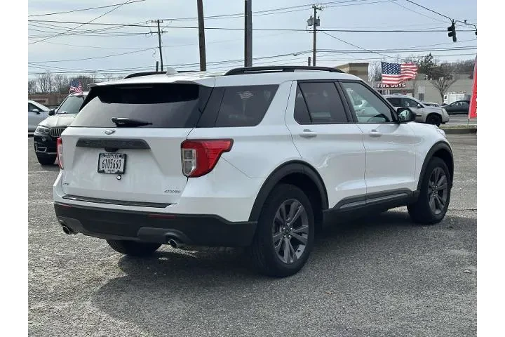 $30450 : Ford Explorer 2022 AWD XLT 4 image 6