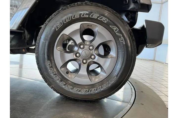 $21550 : Jeep Wrangler Unlimited 2017 image 10