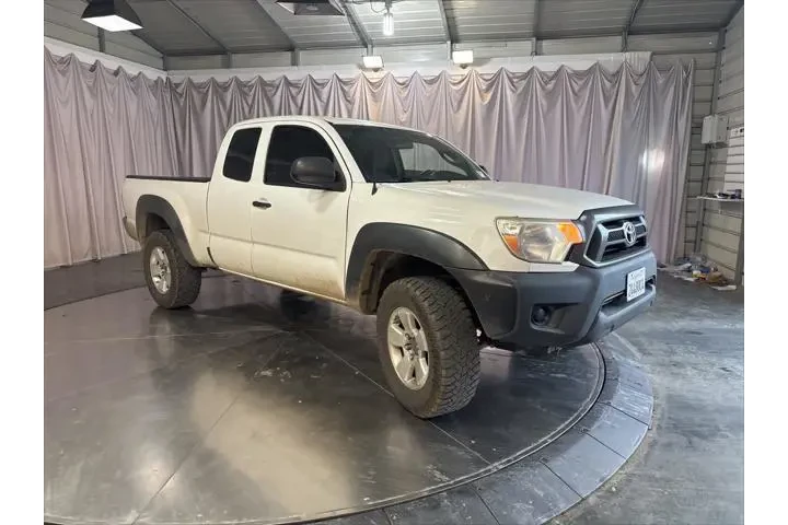 $17999 : Toyota Tacoma 2015 4x4 Base image 3