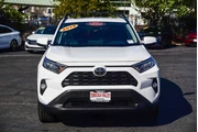 $25945 : Toyota RAV4 2019 XLE Premium thumbnail