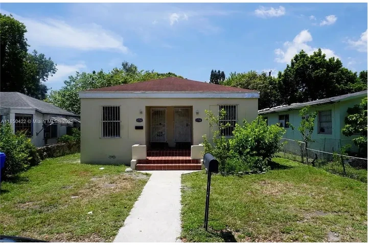 $600 : charming HOME ..Miami, FL image 1