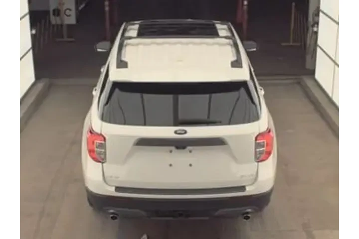 $34455 : Ford Explorer 2023 AWD XLT 4 image 5